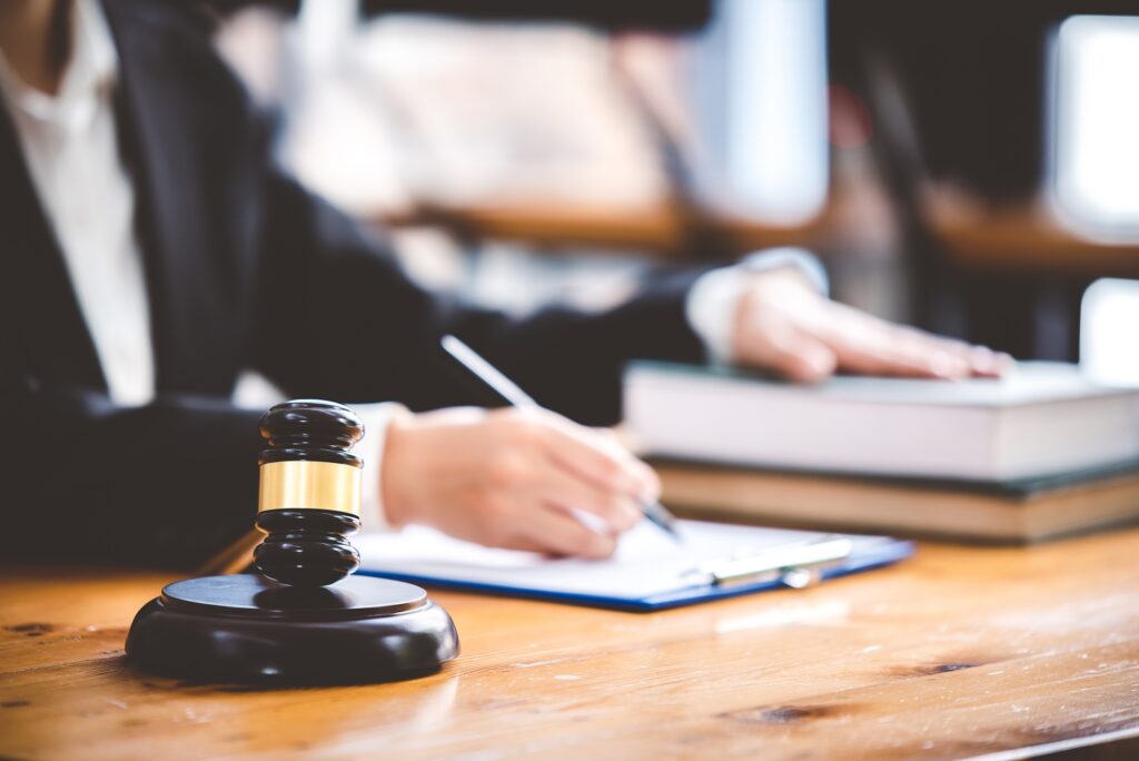Derecho de Familia en Panama, pension alimenticia, divorcios, guarda crianza, Testamentos, Proceso de Sucesion, Regimen económico en el Matrimonio y Celebracion de matrimonios civiles